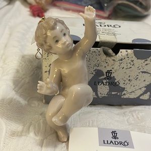 Lladro “Surprised Cherub”